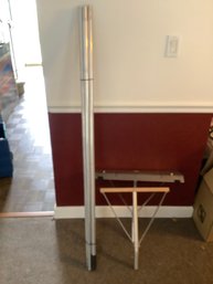 ROOF SNOW REMOVAL RAKE WITH EXTENDABLE HANDLE