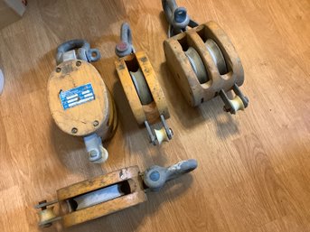 BLOCK & TACKLES GROUP OF 4