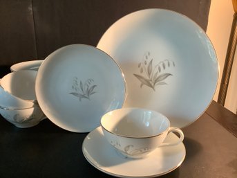 MCM Dinner Ware By Kaysons Japan