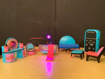 LOL Surprise Doll House Furniture W/ LIght Up Bathtub!