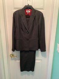 Womens Pants Suit Size 18