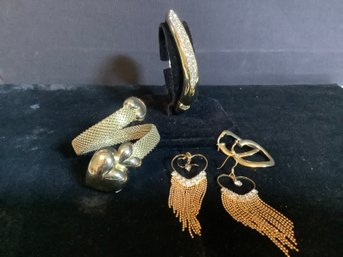 Elegant Braclets & Accessories
