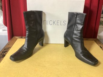 Nickels Ladies Boots  Size 8-1/2 M