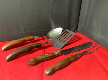 Cutco Serving Piecewith Spoon, Spatula, Meat Fork And Knife