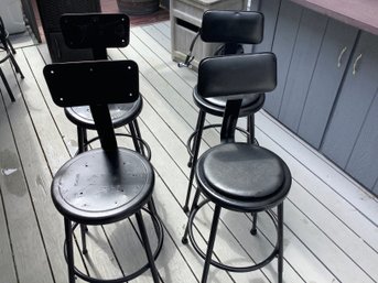 4 Metal Outdoor Bar Stools