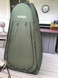 Enkeeo Privacy Stand Up Tent