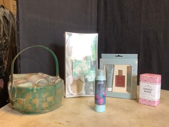 Loofa Gift Box, Soaps, & Gift Basket