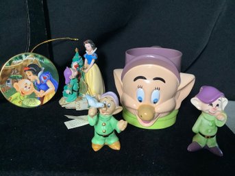 Disney 2004 Ornament, Ceramic Dopey Figurine, Dopeys Kiss Ornament