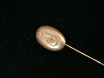10 Kt Gold Engraved Stick Pin