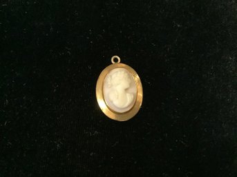 New-14 Kt Gold Tested Cameo/Pendant