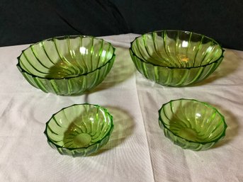 Two Large And Two Small Swirl Federal Green Bowls