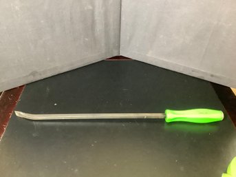 Snap On  Striking Pry Bar SPBS24A