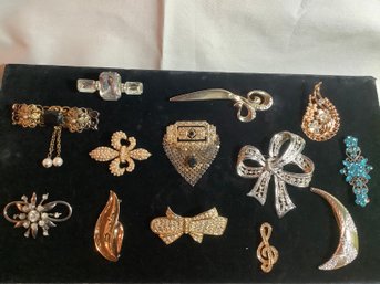 Glitz And Glitter Pins/Brooches