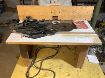 Bosch Router Mounted On Table