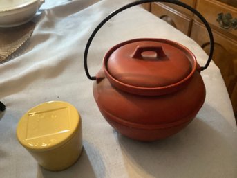 Calling Collectors: Vintage California Pottery & Vintage Kraft Refrigerator Dish