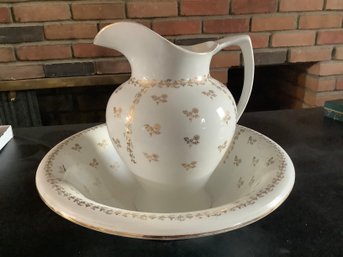 Antique Homer Laughlin Wash Basin Set-Read Description