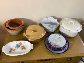 Kitchen Ware And Decor