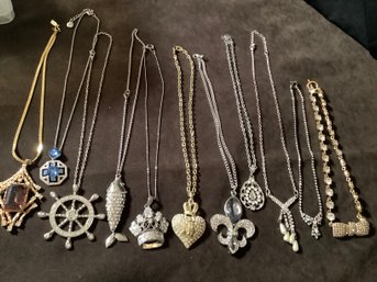 Regal Style Necklace & Pendants