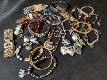 Big Lot Of At Least 20 Costume Jewelry Bracelets