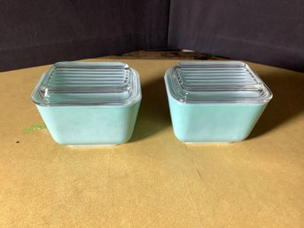 Vintage Set Of 2 Pyrex Turquoise Refrigerator Dishes With Lids