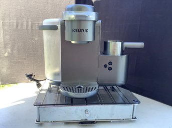 Keurig Coffee Maker And Storage Base