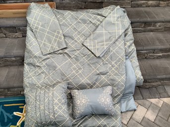 King Size Comforter With Matching Pillow Cases