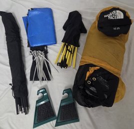 North Face Tent W/ Extra Poles Camping Equipment