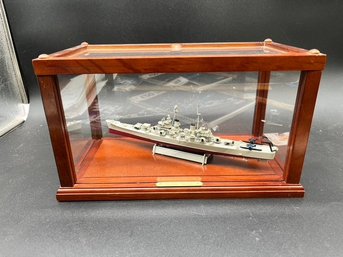 Model Of The USS St Paul CA 73 In A Wood And Plexiglass Case