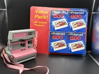 Polaroid Cool Cam 600 Bundle