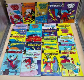 Large Lot Of Vintage Disneys Super Goof Comic Books