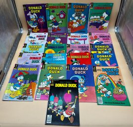 Large Lot Of Vintage Walt Disneys Donald Duck Comic Books