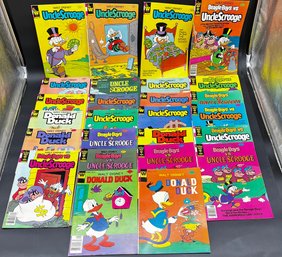Lot Of Vintage Walt Disneys Comic Books