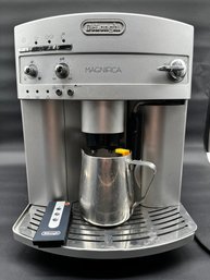 DeLonghi Magnifica Coffee Maker Type ESAM 3300