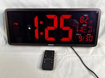 Yortot Large Number Digital Clock With Time And Temperature