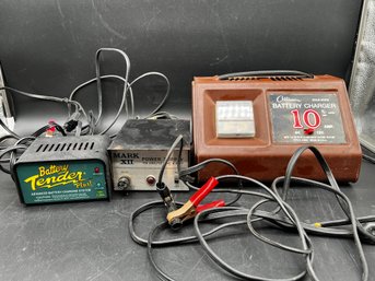 Allison 708R Battery Charger A Mark XII 12 Volt Power Supply And A Battery Tender Plus