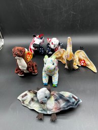 A Bundle Of TY Beanie Babies Including Political Elephant & Donkey, Pterodactyl, Bat, Otter, Rainbow Ram