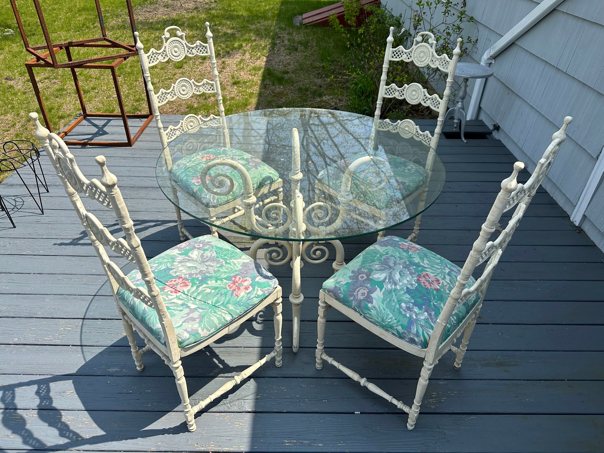 Vintage Cast Aluminum Patio Table & 4 Chairs 2631