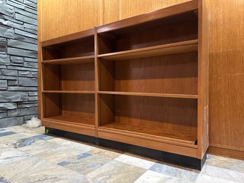 Large Mid Century Bookcase 73x46