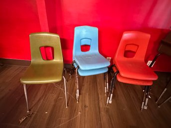 Set Of 5 Kids Plastic Stacking Chairs