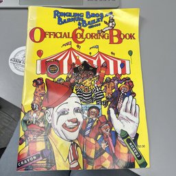 RINGLING BROS AND BARNUM BAILEY CIRCUS COLORING BOOK 1984 NO PAGES COLORED