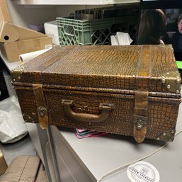 Antique VTG Faux Alligator Skin Brief Case 20'