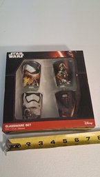 Star Wars Shot Glass Set  4pc Disney Glassware (1.5 Oz Each)v