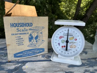 Vintage In Box Kitchen Scale