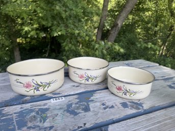 Set Of 3 Vintage Metal Bowls
