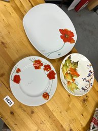 Set Of 3 Floral Themed Plates