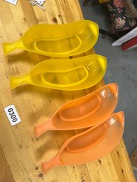 Vintage Set Of 5 Plastic Banana Split Dishes