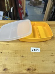 Vintage Tupperware Divided Snack Container Keeper #813