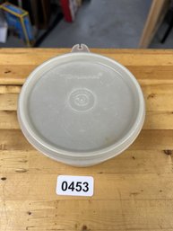 Small Vintage Tupperware Container With Lid