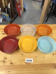 Vintage Set Of 6 Stackable Tupperware Bowls