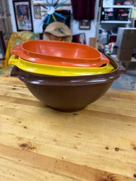 Set Of 3 Vintage Tupperware Bowls With Handles